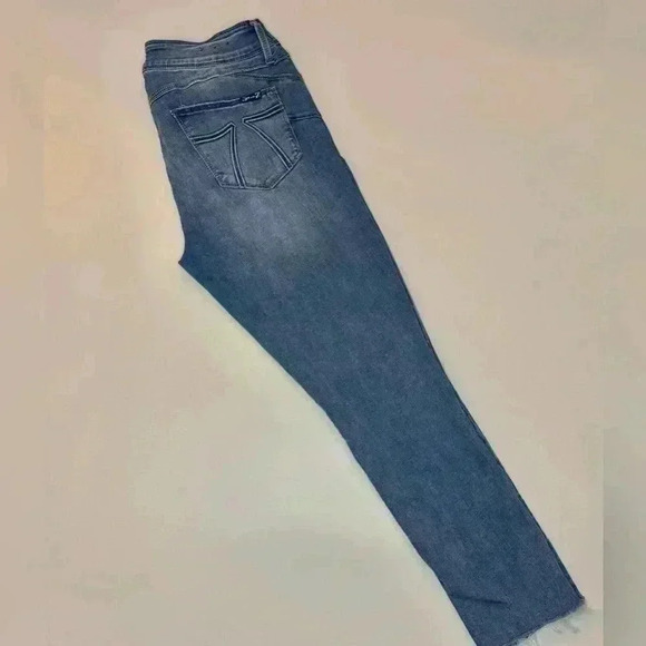 Seven7 Women’s Skinny Crop Jeans Size 8 - Picture 8 of 8